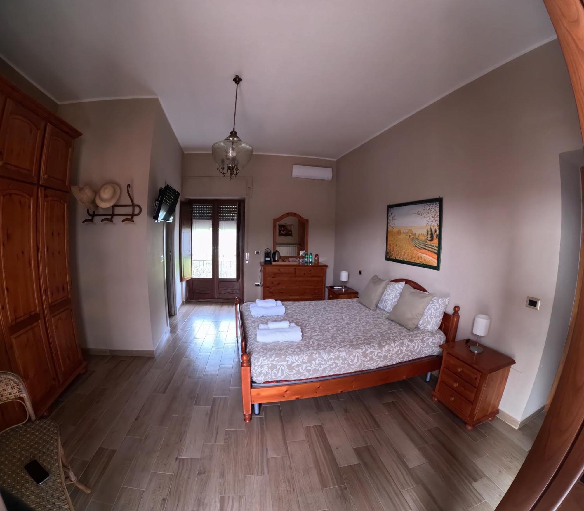 B&B A Casa Di Maybe Касерта Екстериор снимка