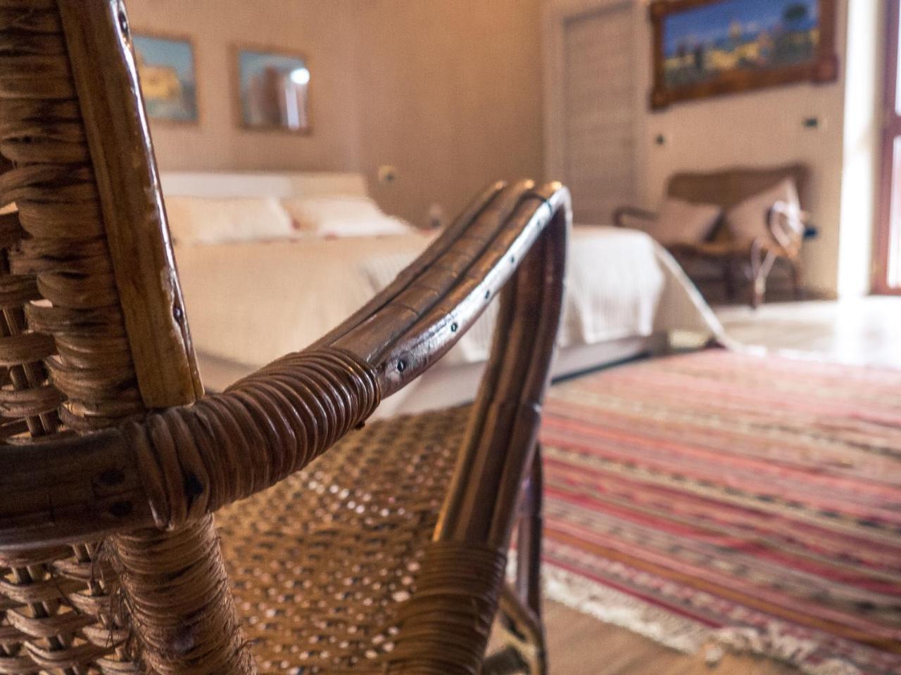 B&B A Casa Di Maybe Касерта Екстериор снимка