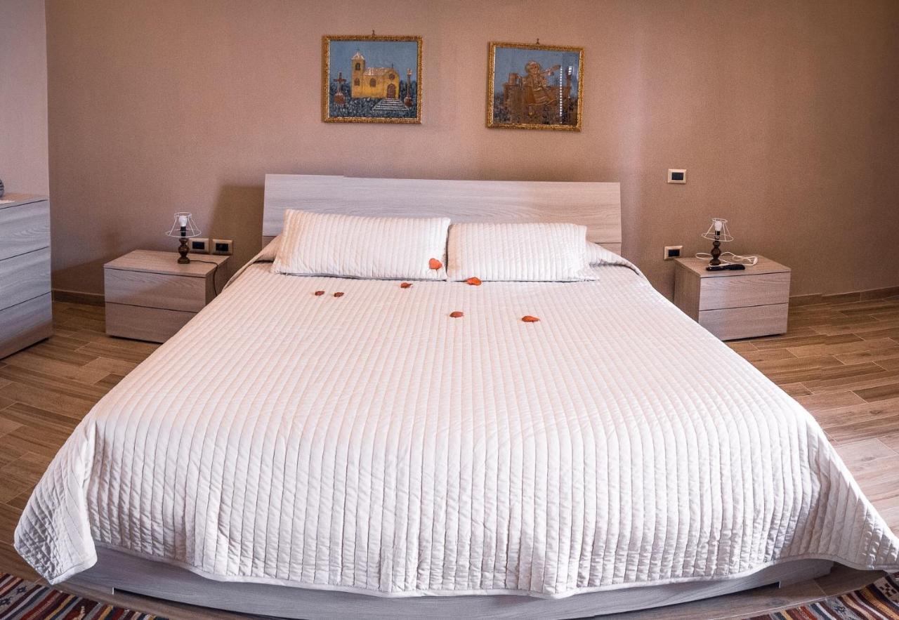 B&B A Casa Di Maybe Касерта Екстериор снимка